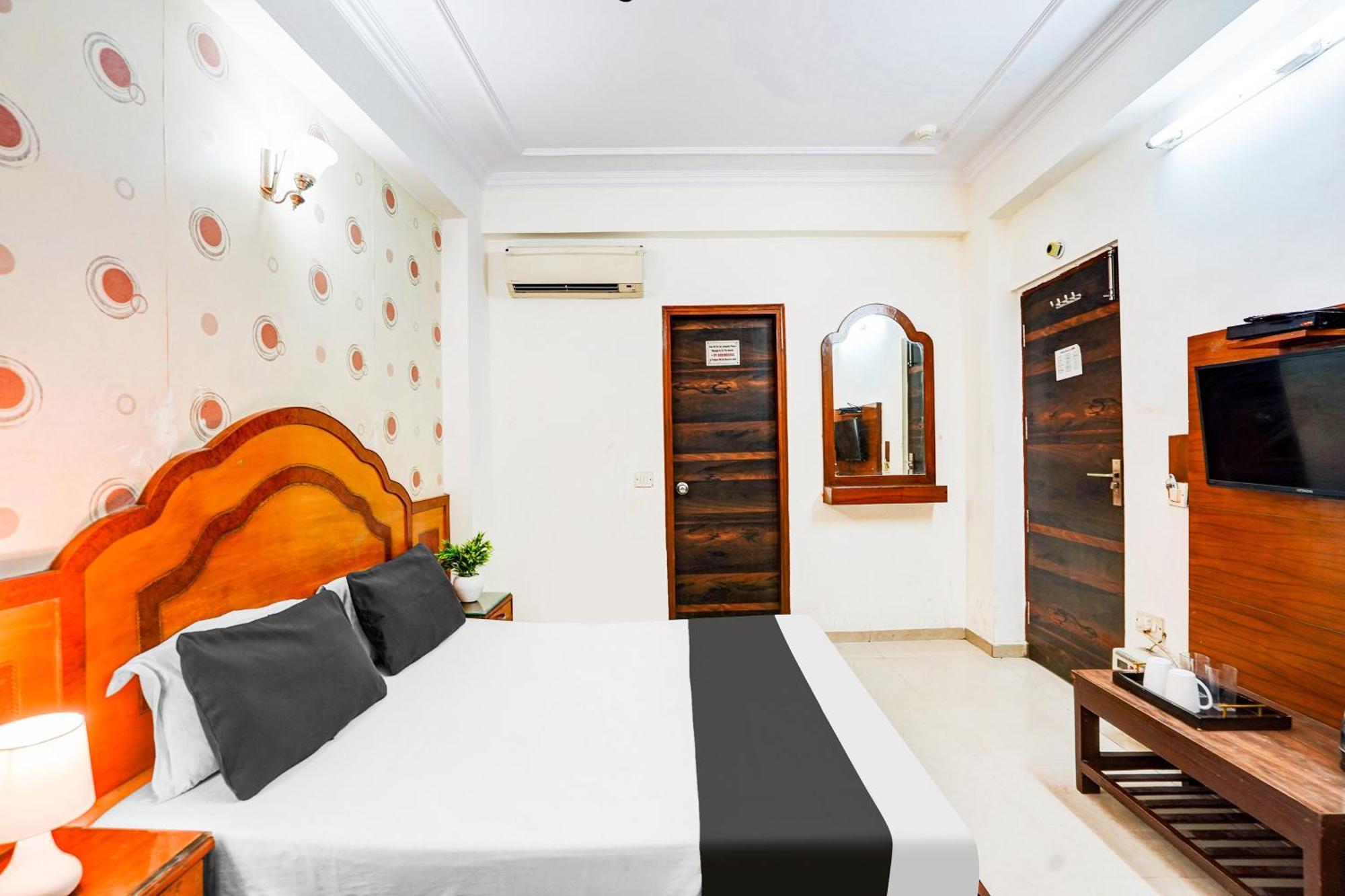 Hotel O Paharganj New Delhi